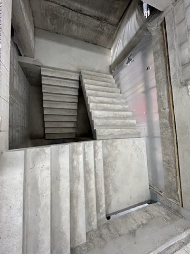 Escaliers droits/ hélicoïdales